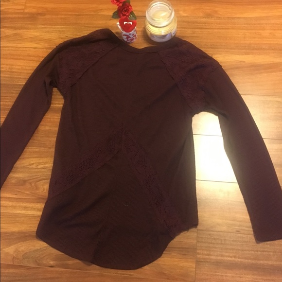 Top - Picture 2 of 2